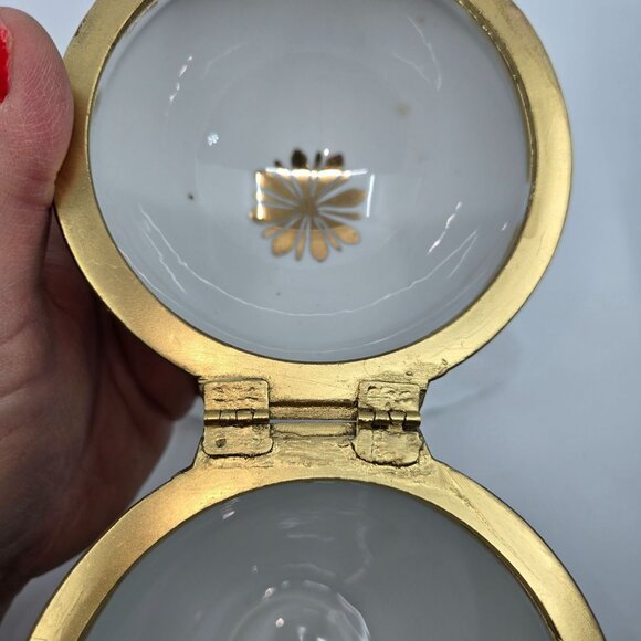 Vintage Porcelain & Brass Egg-Shaped Trinket Box With Hand Painted Le Tallec - Picture 8 of 10